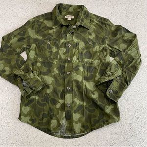 Long Sleeve Button-up “Camo” Shirt -boys size M